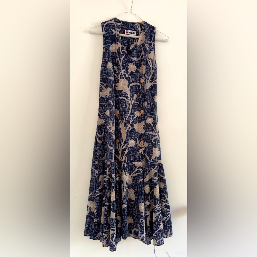Vintage sleeveless pattern maxi dress